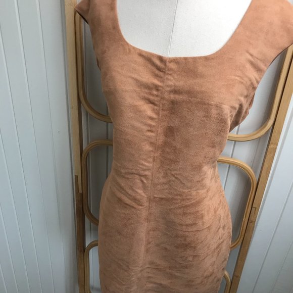 Finders Keepers | Size 12 | Faux Suede Tan Dress Exposed Back Scallop Hem Zip - Picture 5 of 11